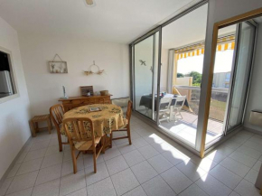 Appartement Le Grau-du-Roi, 3 pièces, 5 personnes - FR-1-250-237